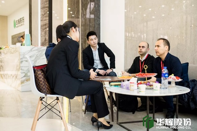 1552975990790736.jpg 640.webp (13).jpg
